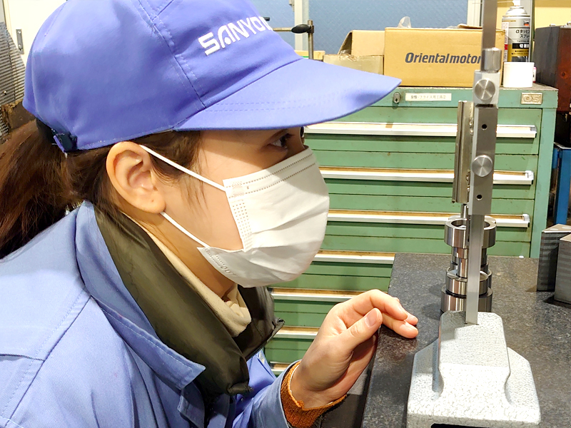 実習生、技能検定に向けて準備しています