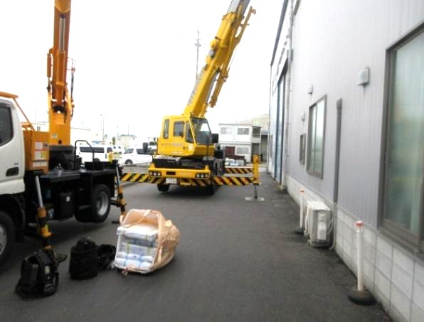熱中症対策(夏場の灼熱地獄対策)として屋根に遮熱シートを設置しました